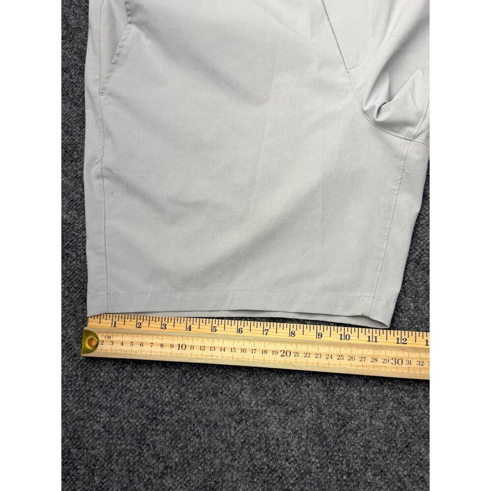 Marine Layer Shorts Mens 34 Gray Performance Polyester Stretch Casual - Picture 5 of 9